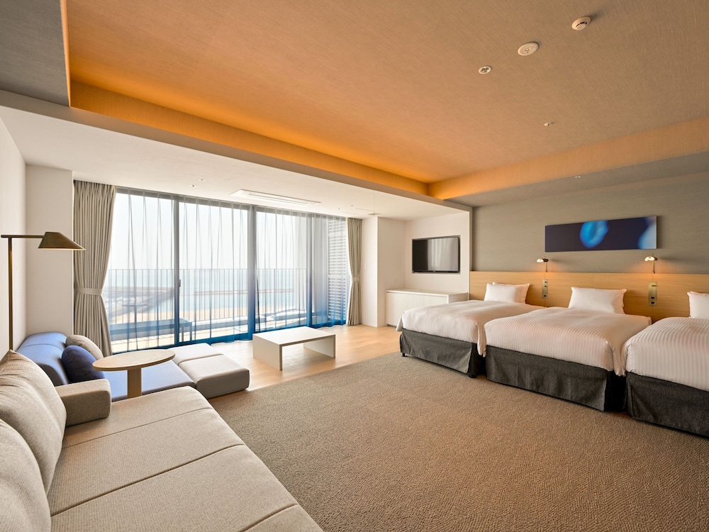 Deluxe Room, 3 Bedrooms, Balcony, Ocean View (with Kobe Suma Sea World tickets)