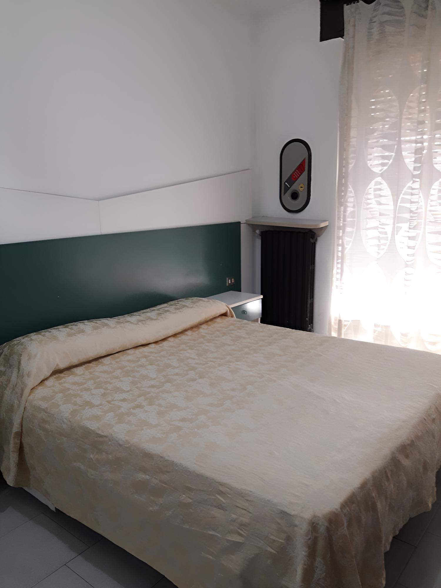 Basic Double Room photo 2