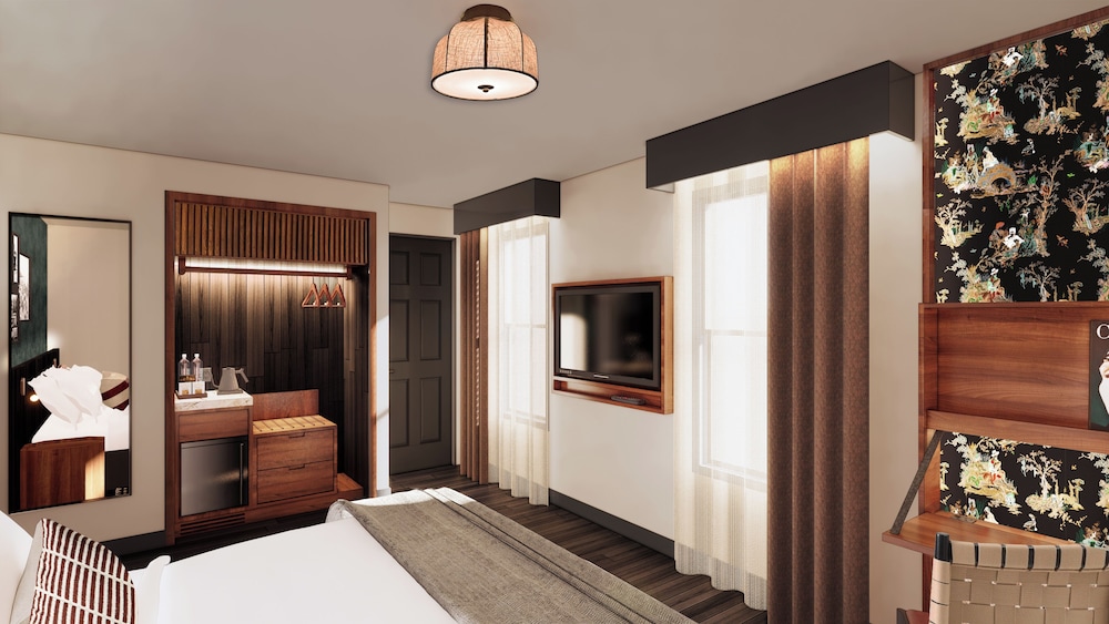 Deluxe Room, Roll-in Shower photo 1