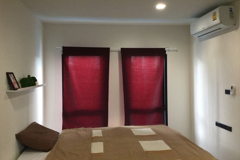 1 Bedroom Pool Access