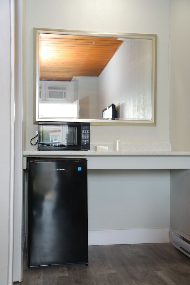 Deluxe Double Room, 2 Double Beds, Kitchenette photo 2