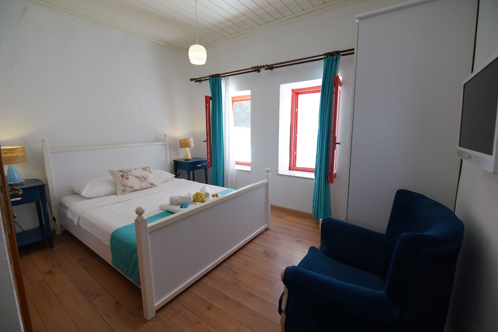 Comfort Room, Courtyard View photo 1