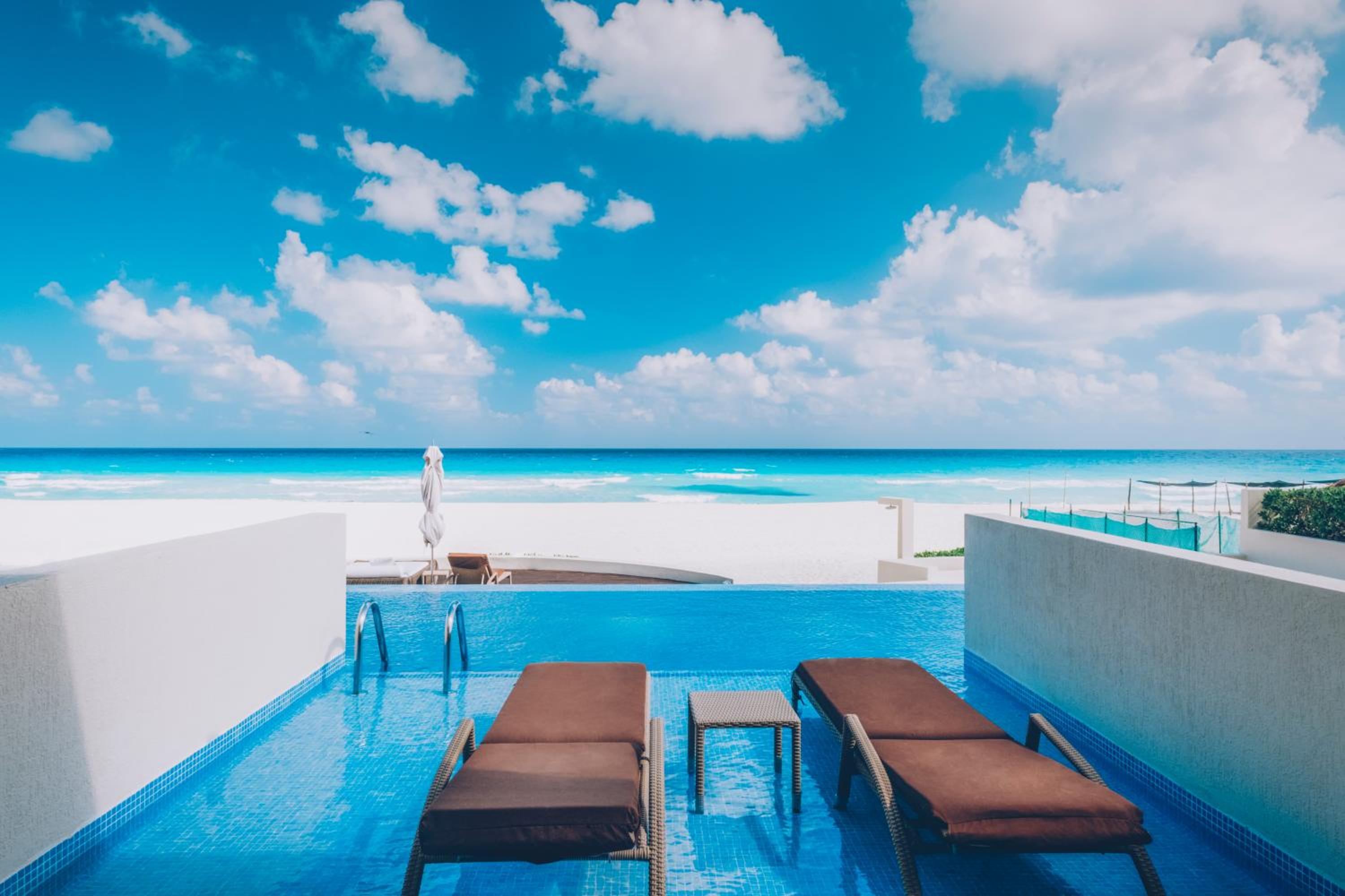 Villa Ocean Front Swim Out Single Use photo 2