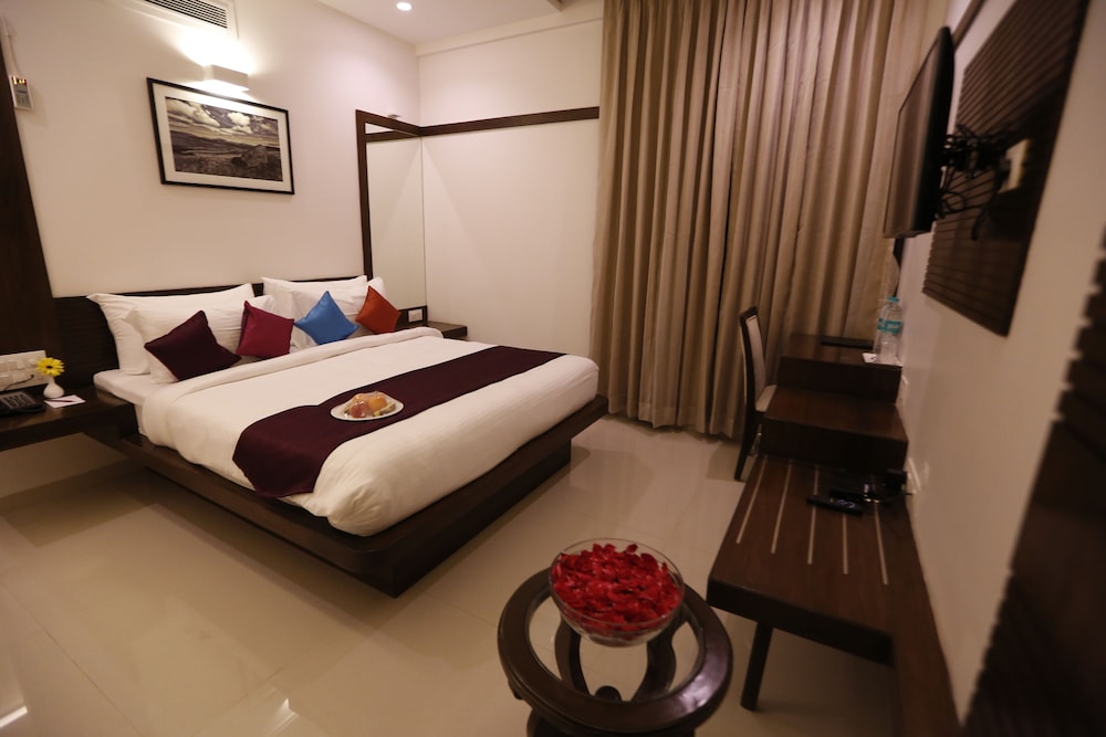Standard Room, 1 Bedroom, Accessible, City View