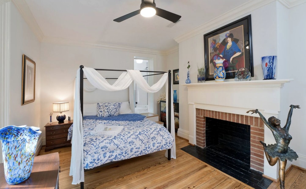 The Blue Room photo 1