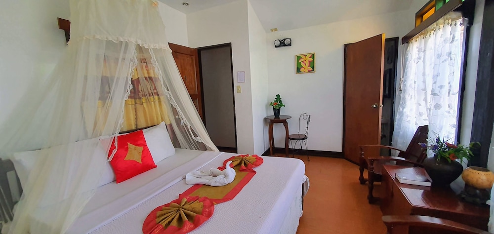 Evangeline Suites for 2 photo 3