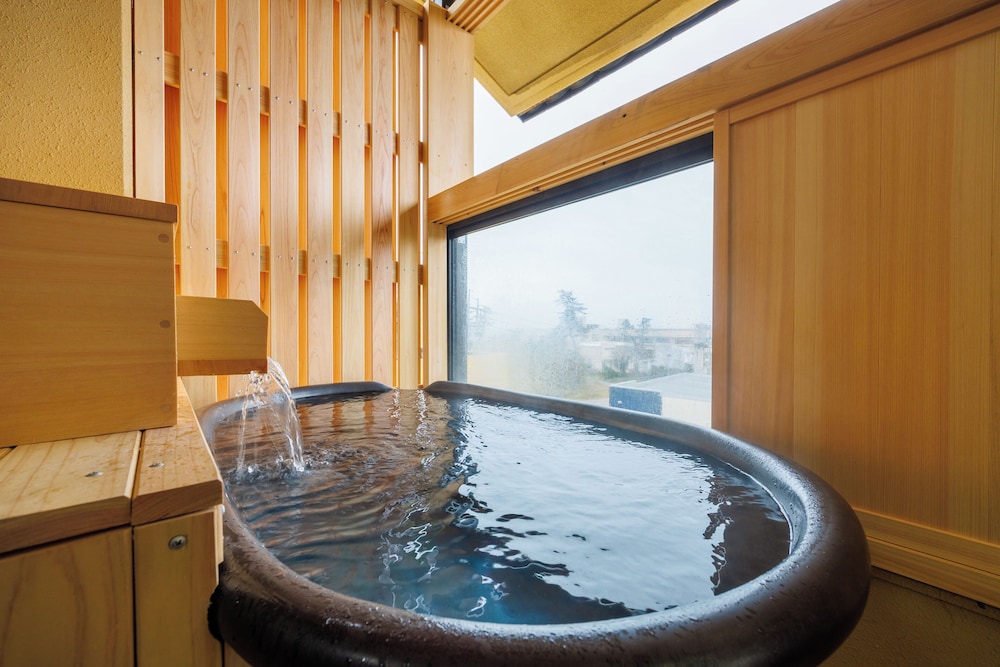 Deluxe Room, Private Bathroom, Mountain View photo 1