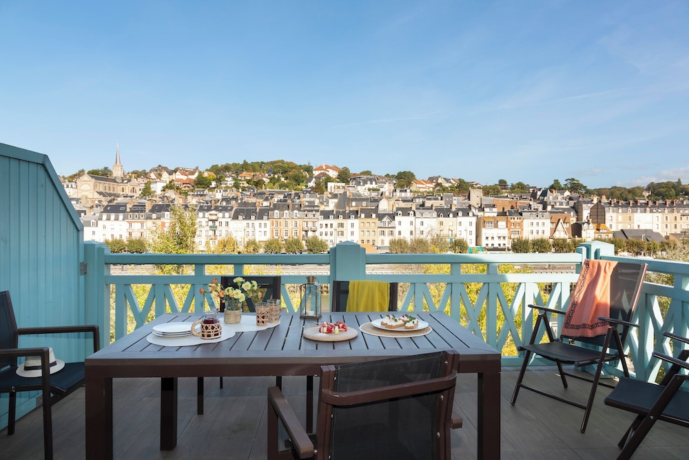 Apartment 6 people - 2 bedrooms - Terrace or balcony -  Harbor buildings photo 2
