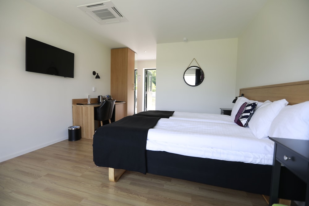 Premium Double Room, 2 Twin Beds, Golf View photo 2