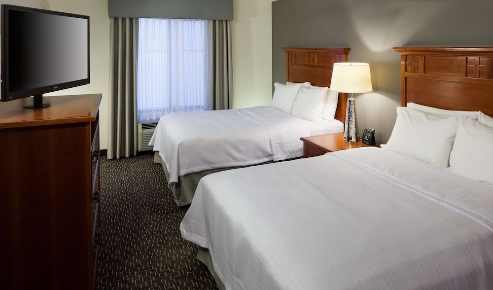 Suite, 2 Queen Beds, Accessible, Bathtub - Photo 3