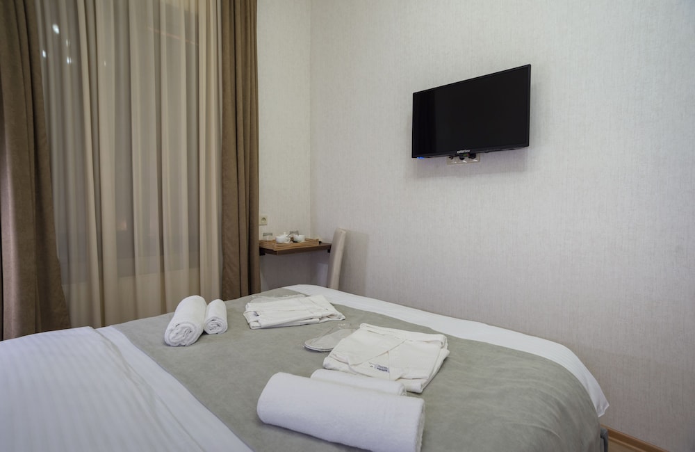 Economy Double Room photo 2