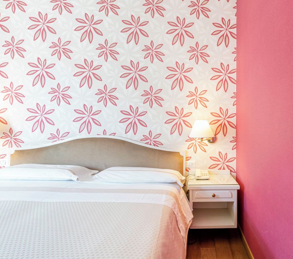 Classic Room (vista piazza) - Photo 3