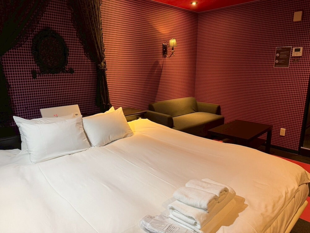 Queen Room (Velvet) Non Smoking
