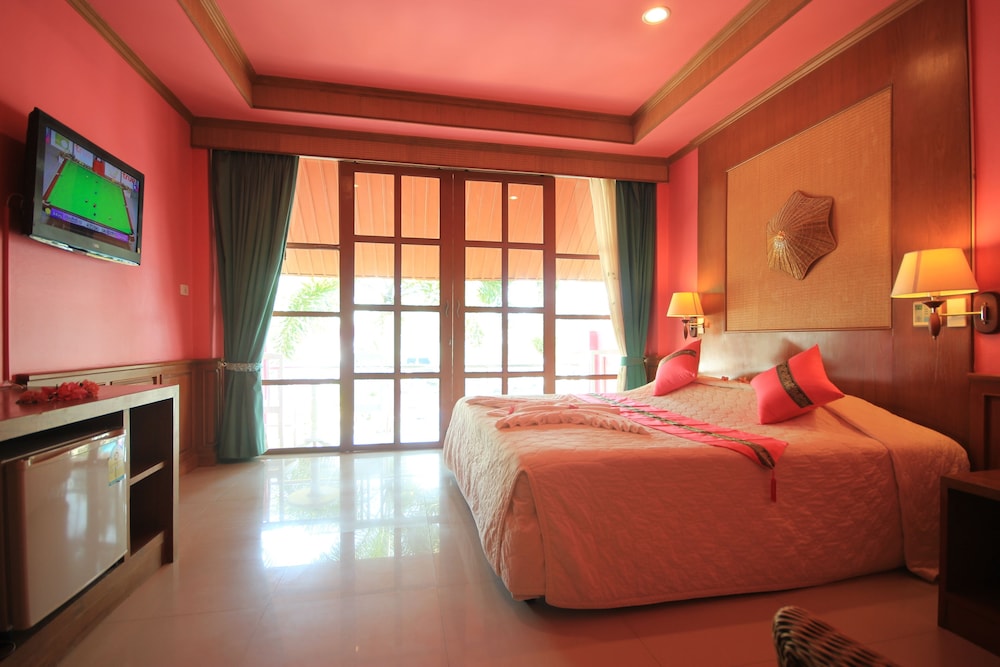 Deluxe Double Room, Balcony, Beachfront photo 2
