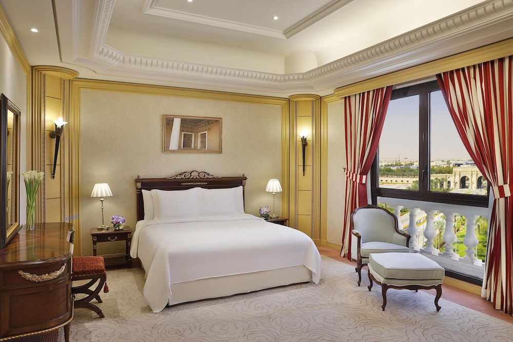 Executive Suite, 1 Bedroom - Photo 4