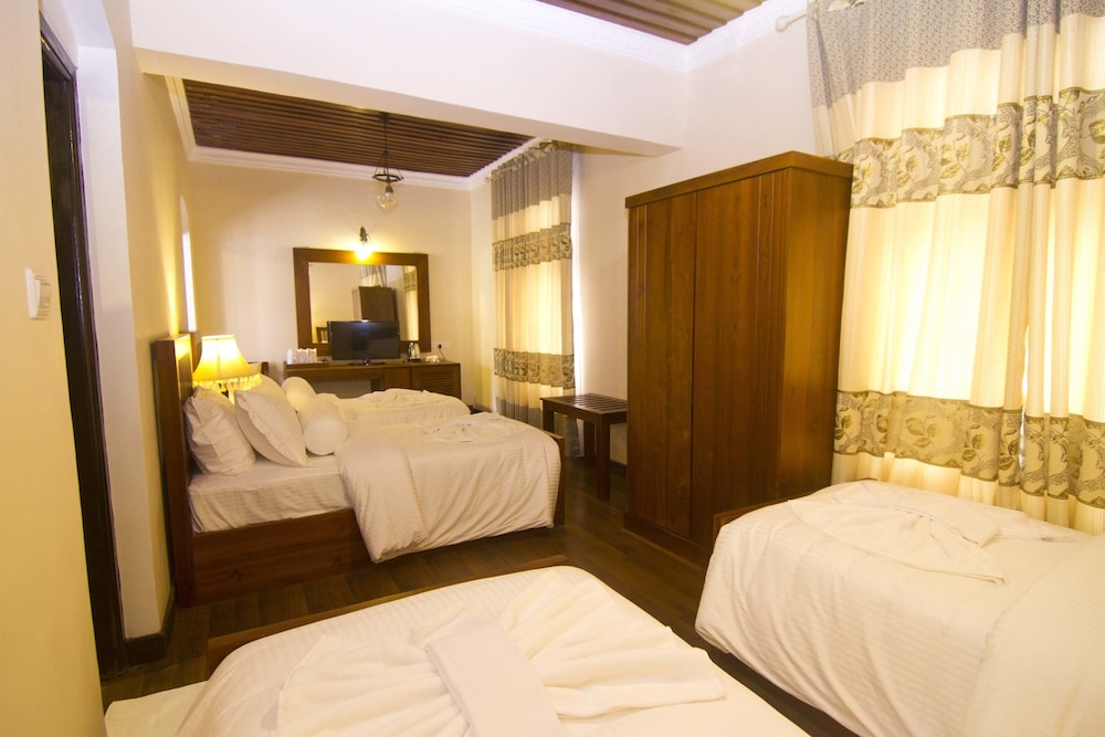 Deluxe Quadruple Room