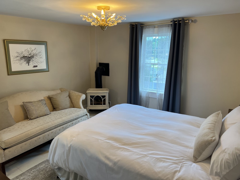 Luxury Room - Pet Friendly