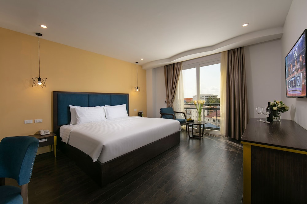 Deluxe Double Room, City View photo 1
