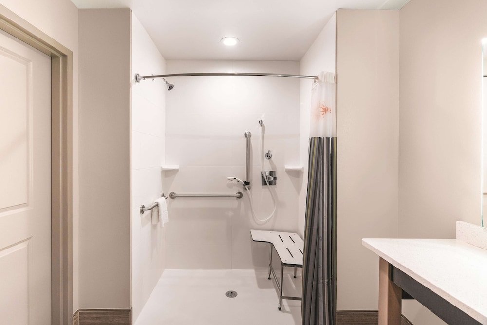 La Quinta Inn & Suites by Wyndham Cleveland near Lee Univ, Φωτογραφία 2