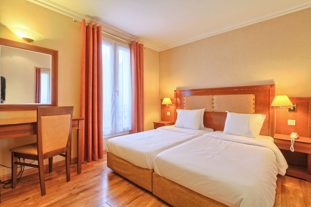 Classic Triple Room, 3 Twin Beds photo 2