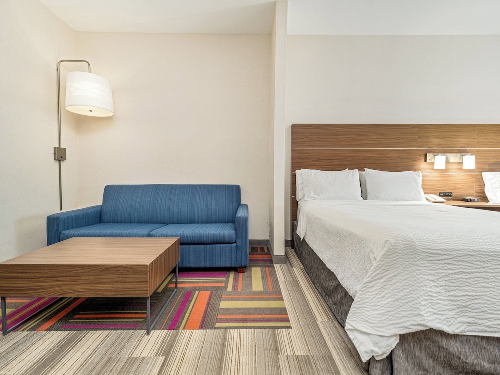 Suite, Multiple Beds