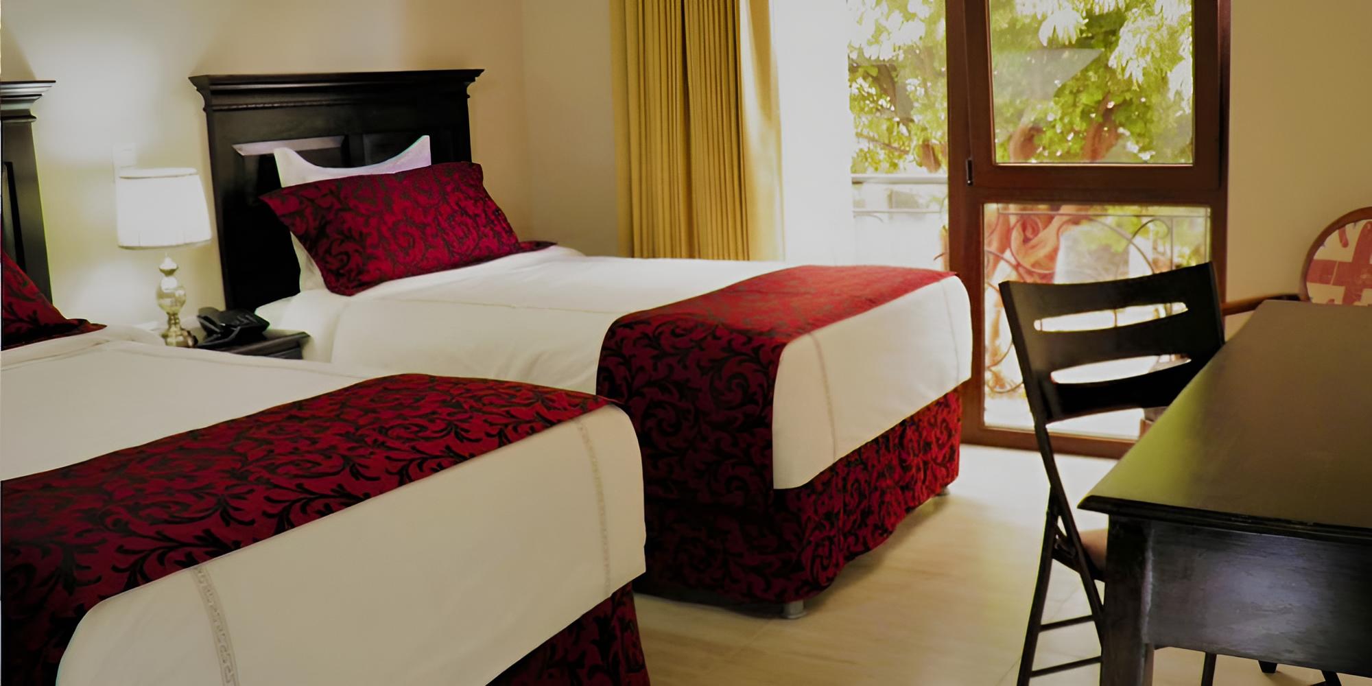 Basic Double Room, 2 Queen Beds, Non Smoking photo 2