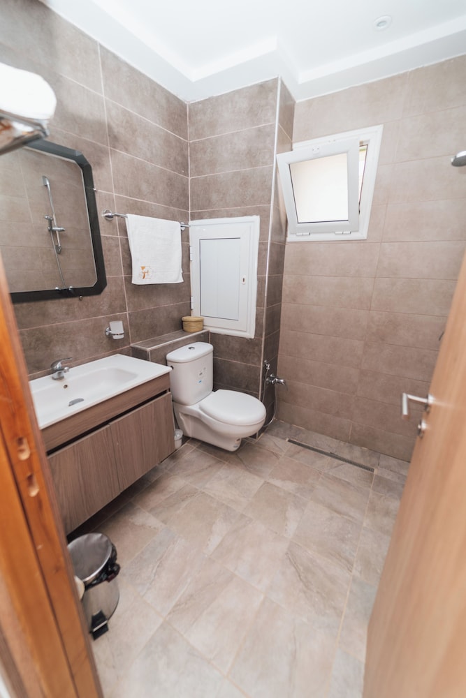 Comfort Triple Room photo 3