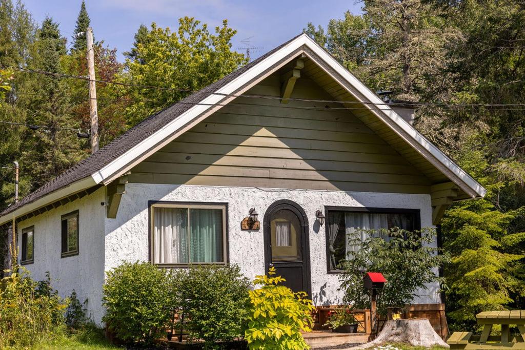 Three-Bedroom Chalet photo 1