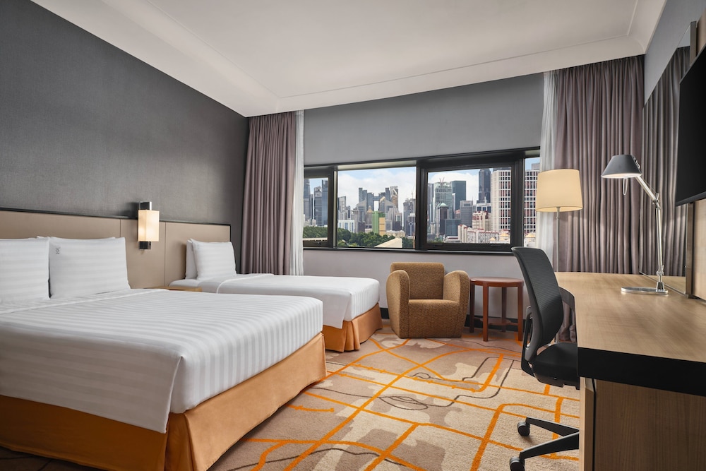 Standard Room, Multiple Beds, City View photo 1