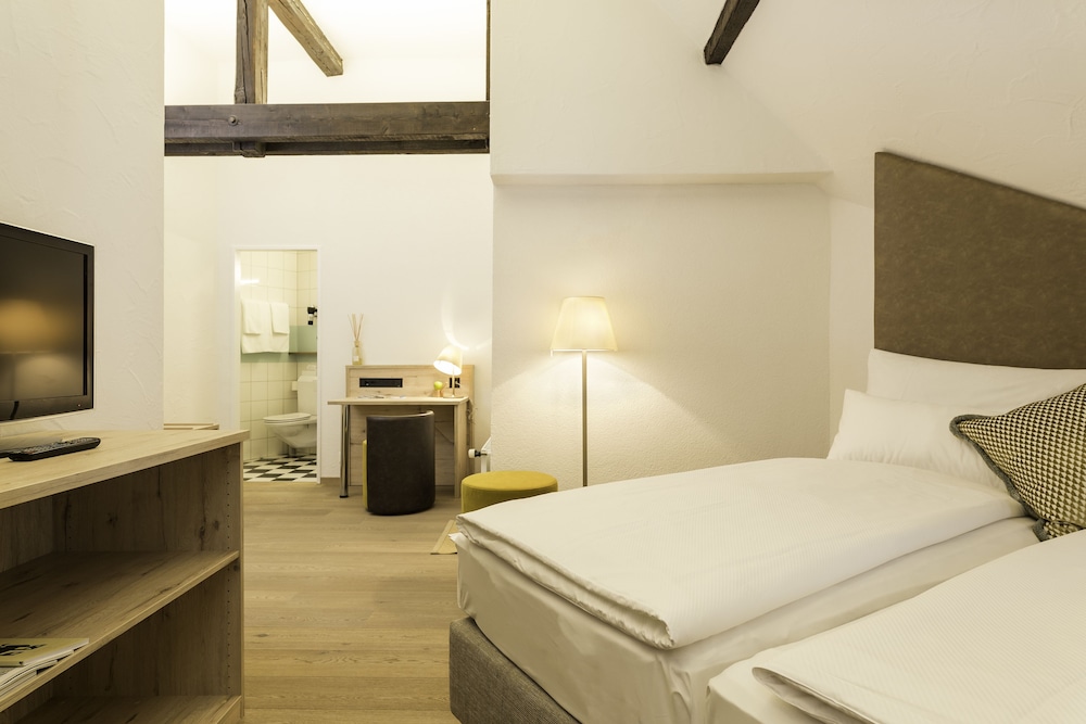 Superior Double Room, Non Smoking, Private Bathroom (2 Twin Beds) photo 2