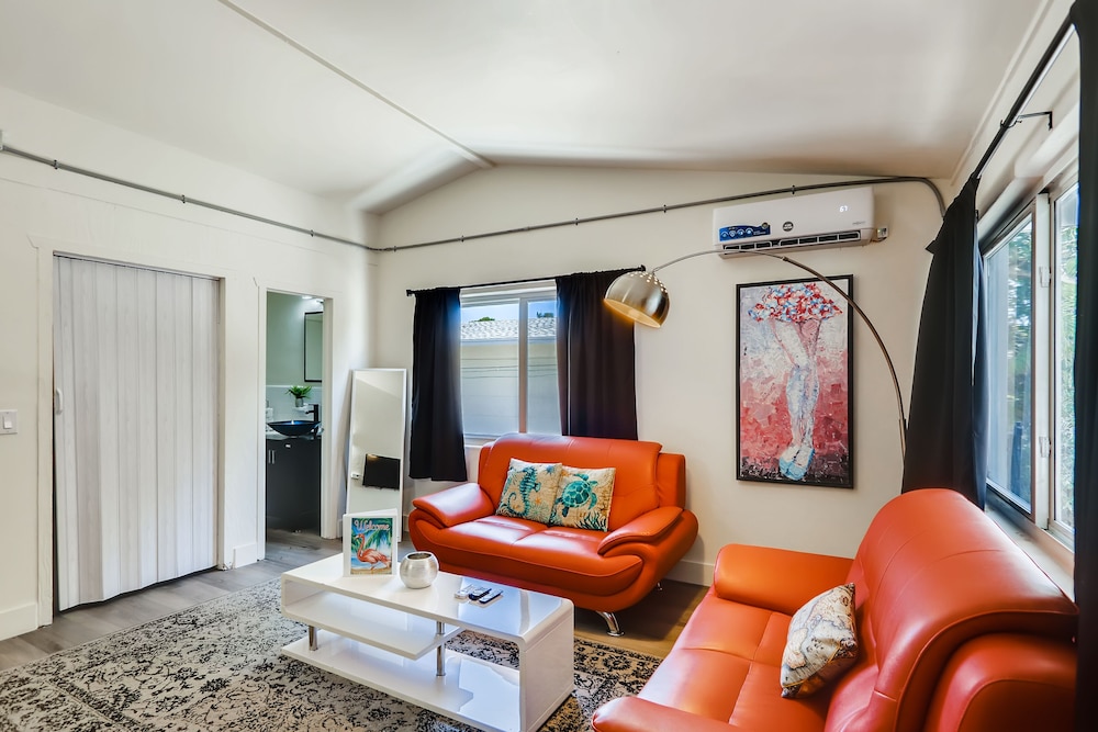 Classic Apartment photo 1