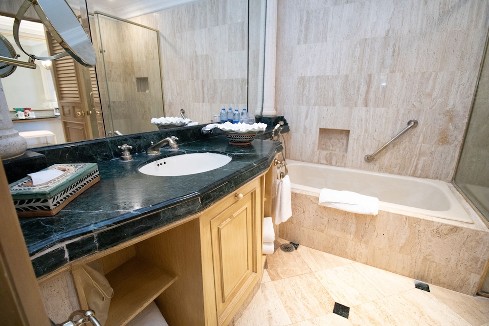 Double Room (Kids Stay Included) - Photo 18