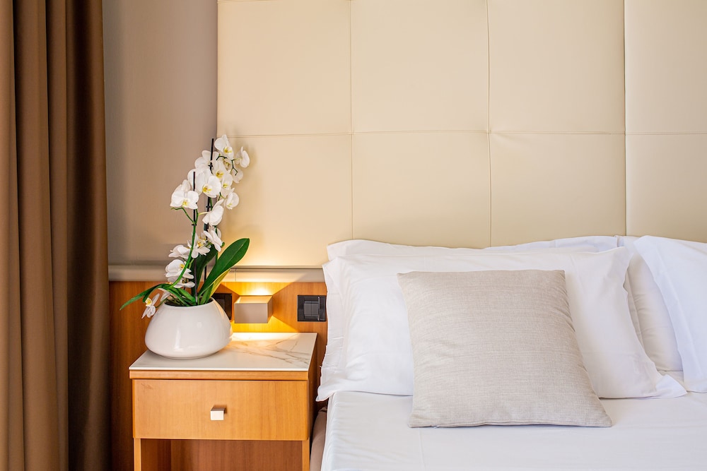 Classic Double Room - Photo 2