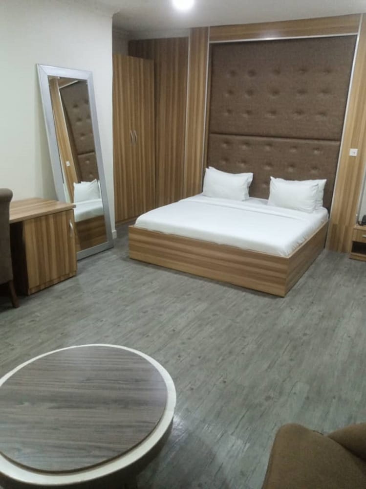 Royal Suite
