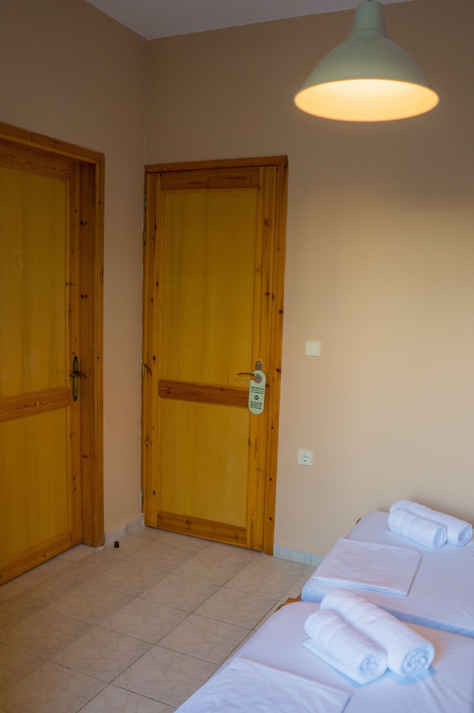 Triple Room, Balcony, Courtyard View