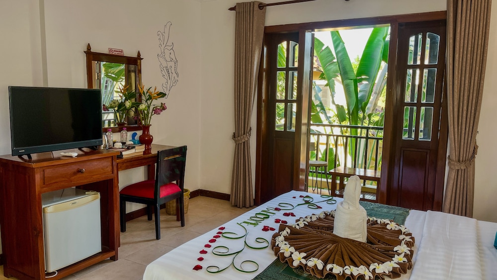 Cabana Double or Twin with Balcony Pool View photo 2