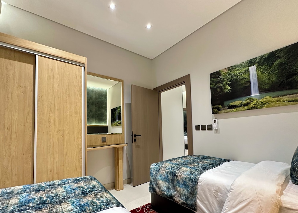 Deluxe Apartment, 3 Bedrooms - Photo 4