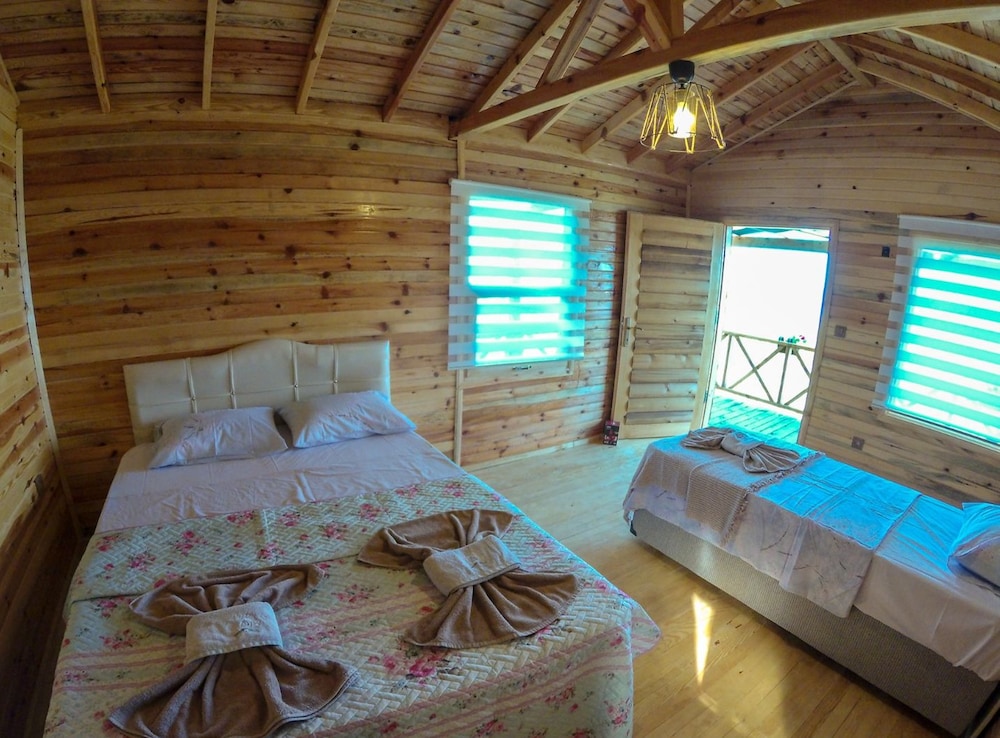 Basic Double Room, 1 Bedroom, Non Smoking, Sea View