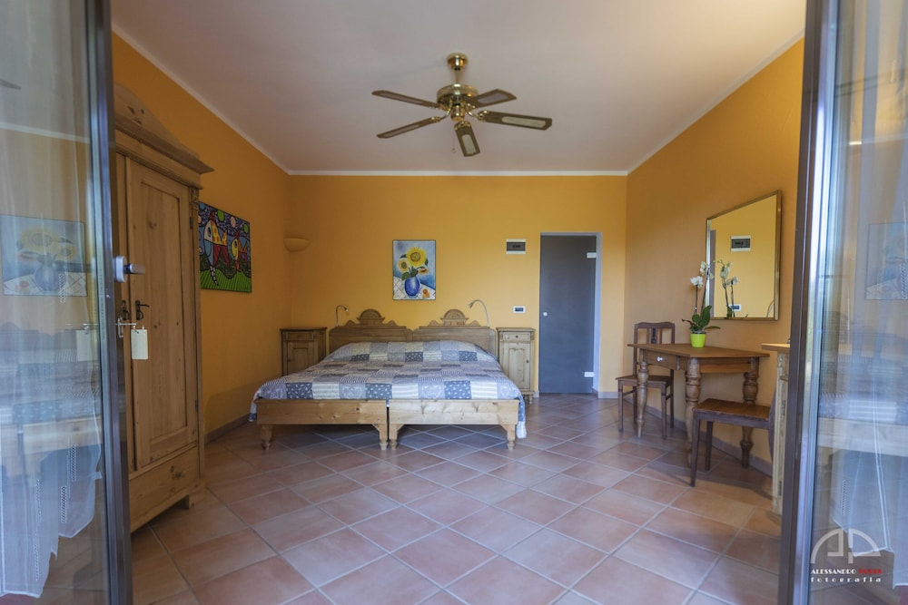 Double or Twin Room, Lake View photo 1