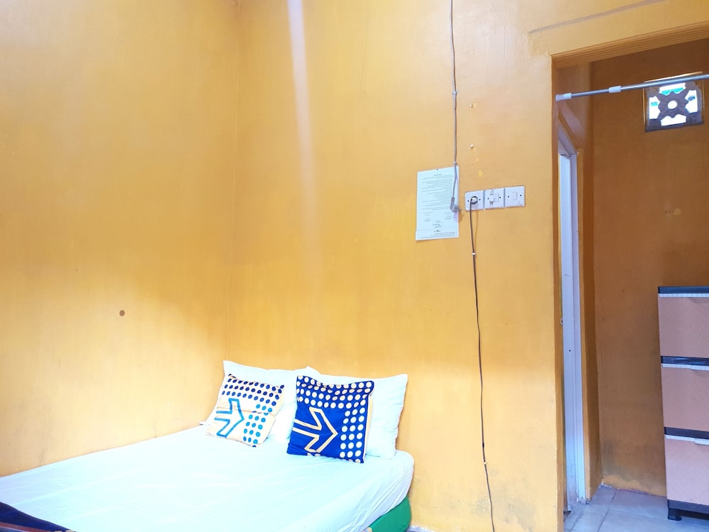 Double Room - Photo 12