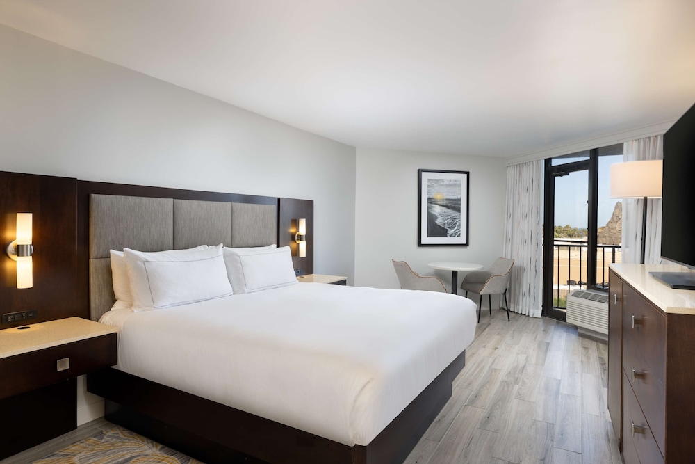 Room, 1 King Bed (Gulf View) - Photo 3
