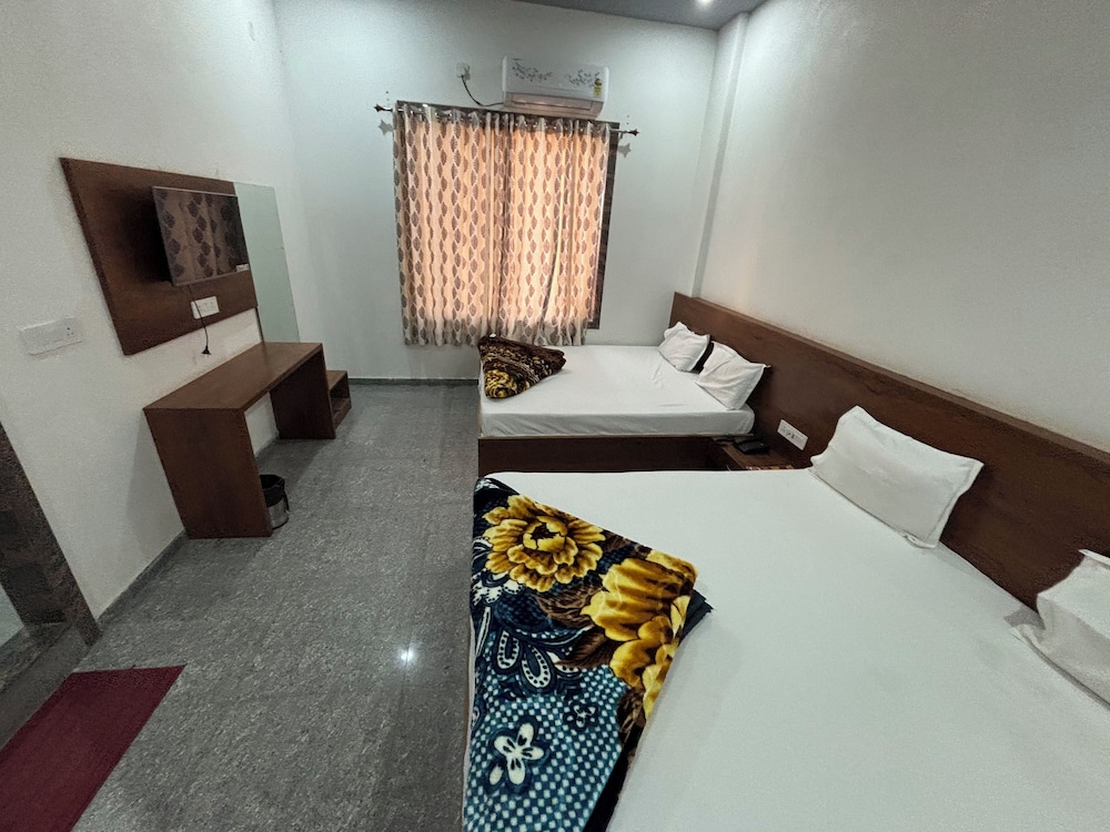 Family Quadruple Room, City View