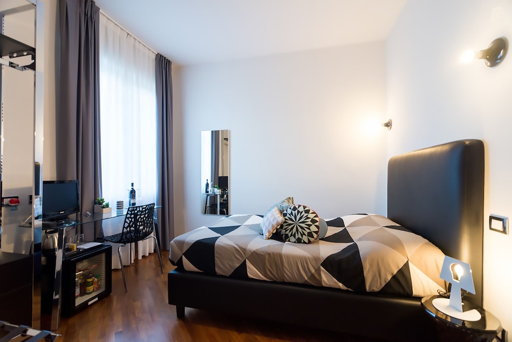 Economy Double Room photo 1