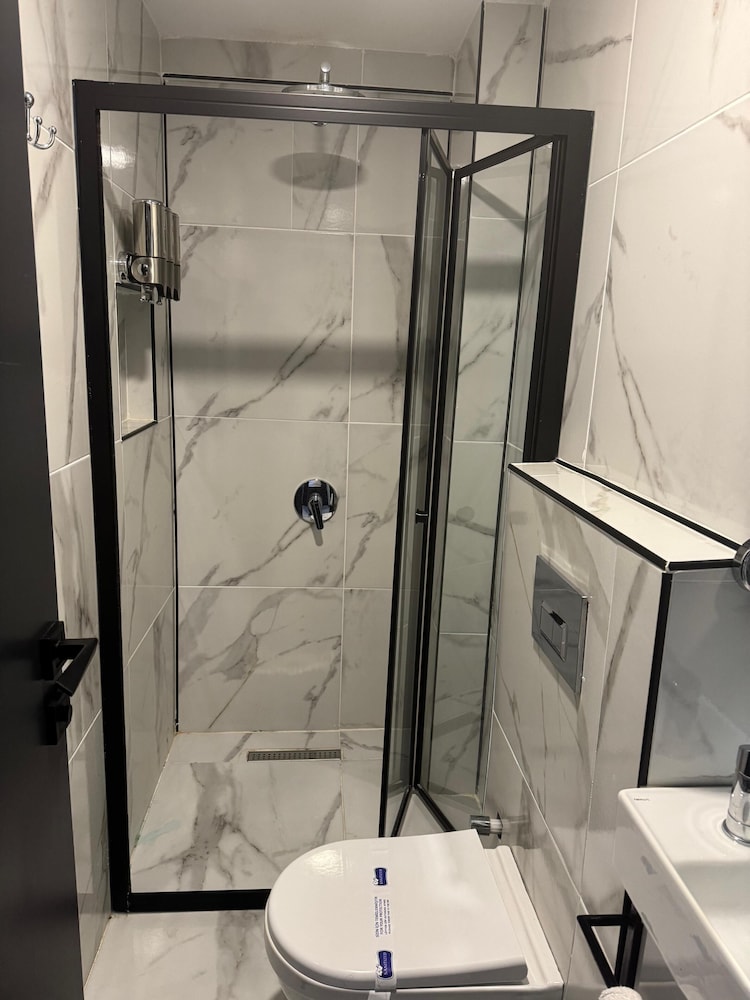 Deluxe Triple Room - Photo 5