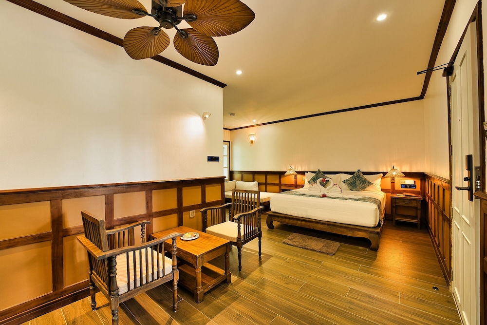 Junior Suite King Room - Photo 2