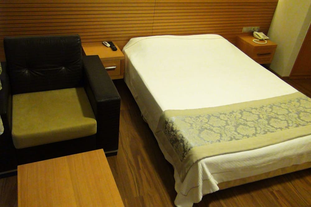 Standard Double Room photo 3