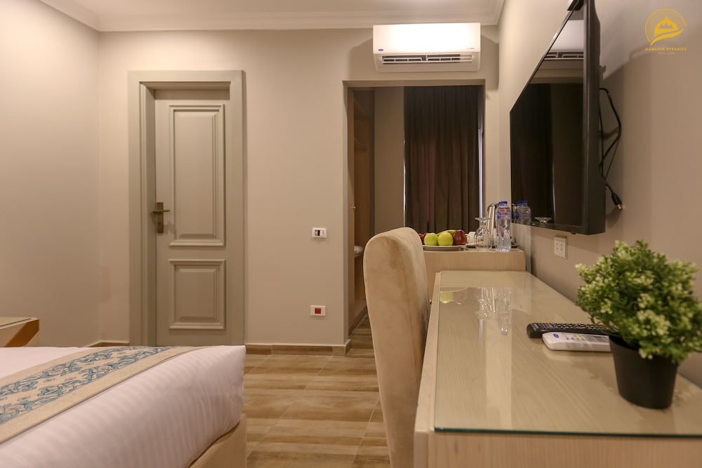 Economy Double Room, City View - Photo 2