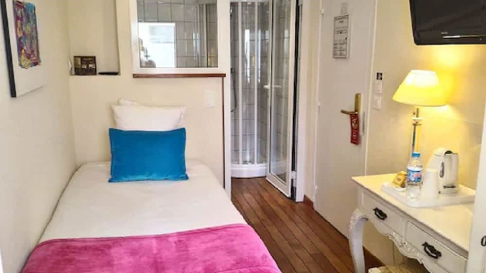 Economy Single Room, Courtyard View