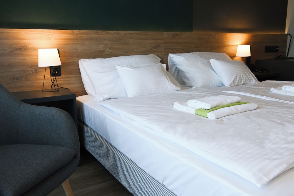 Deluxe Double Room, City View photo 2
