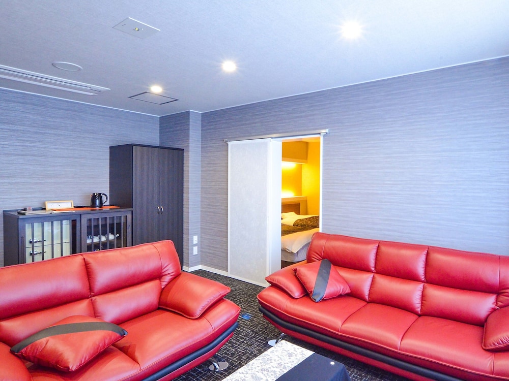 Executive Suite - Photo 4